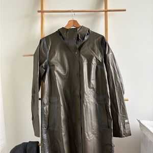 Columbia - Olive Green Outdry Raincoat (M)